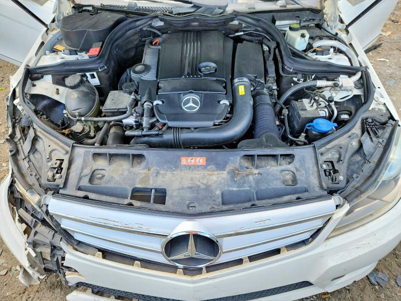 51093436 :رقم المزاد ، WDDGF4HB7DR280825 vin ، 2013 Mercedes-benz C مزاد بيع
