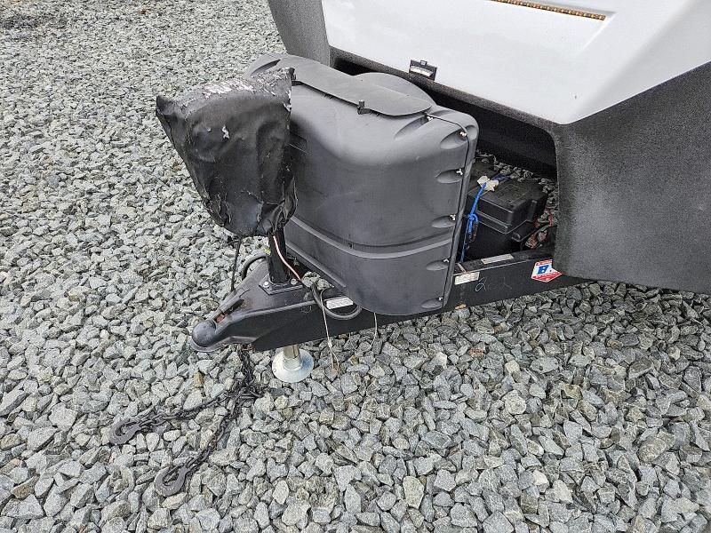51498266 :رقم المزاد ، 4YDT30R20MD435282 vin ، 2021 Bull Recreational Vehicle (rv) مزاد بيع