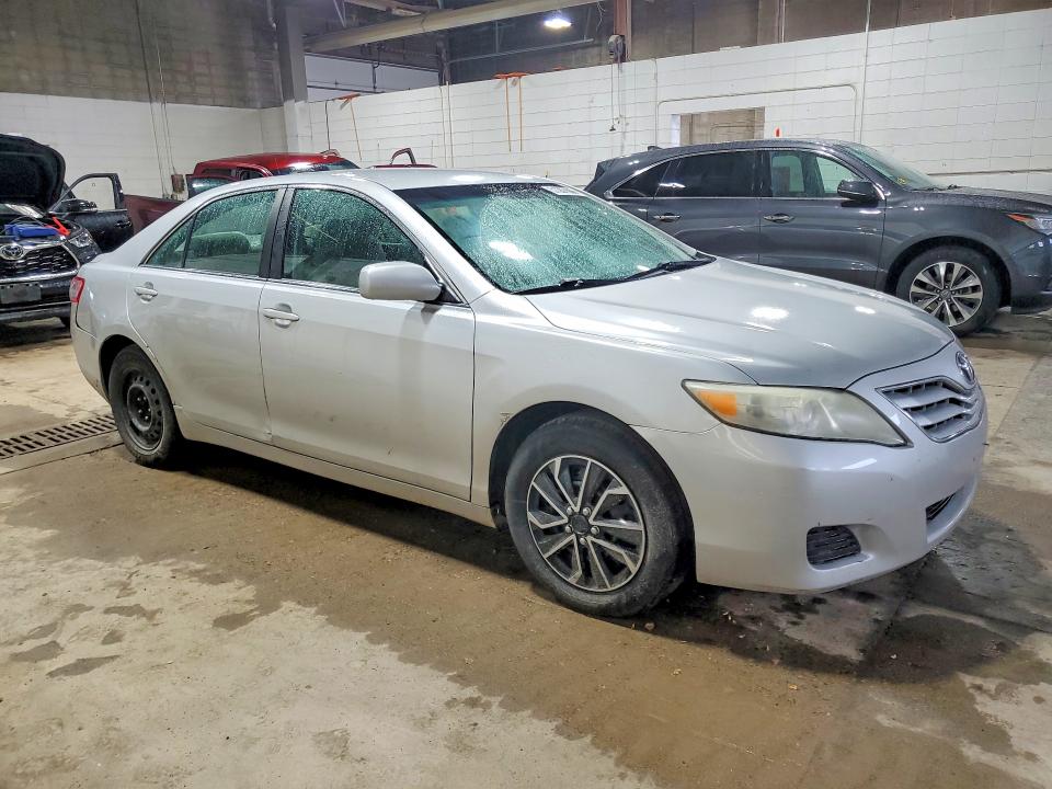 51357606 :رقم المزاد ، 4T1BF3EK0BU176086 vin ، 2011 Toyota Camry مزاد بيع