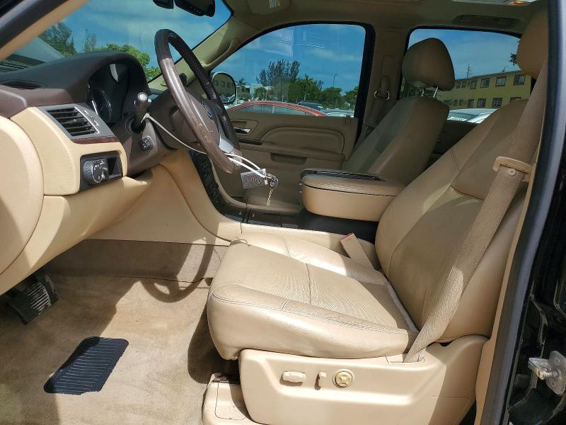 50105136 :رقم المزاد ، 1GYS4BEF5CR122952 vin ، 2012 Cadillac Escalade مزاد بيع