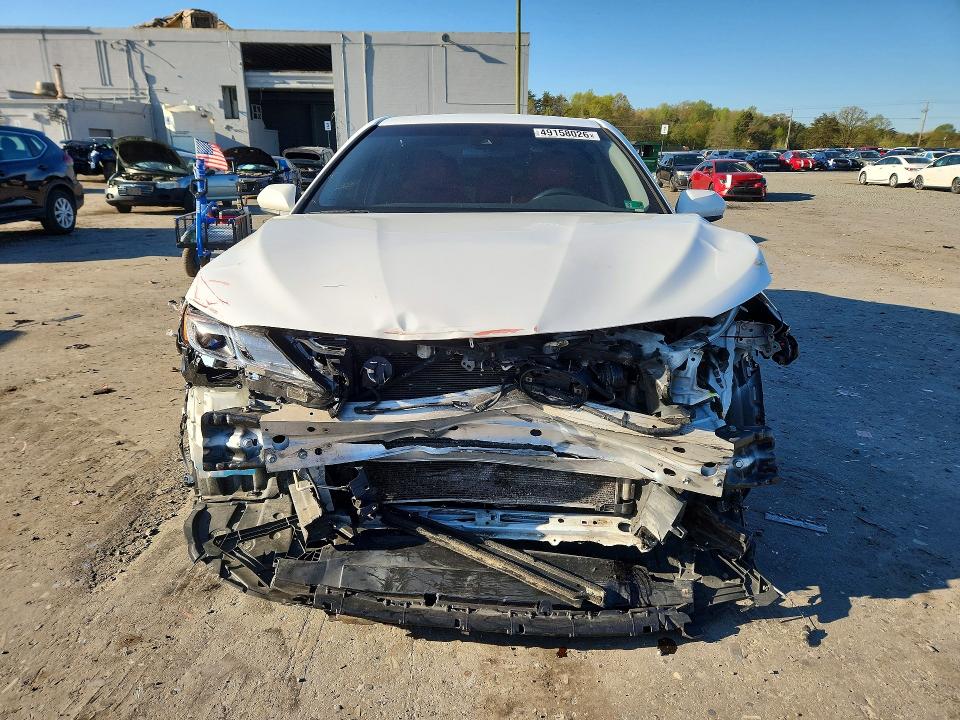 2018 Toyota Camry მანქანა იყიდება აუქციონზე, vin: 4T1B11HK2JU108160, აუქციონის ნომერი: 49158026
