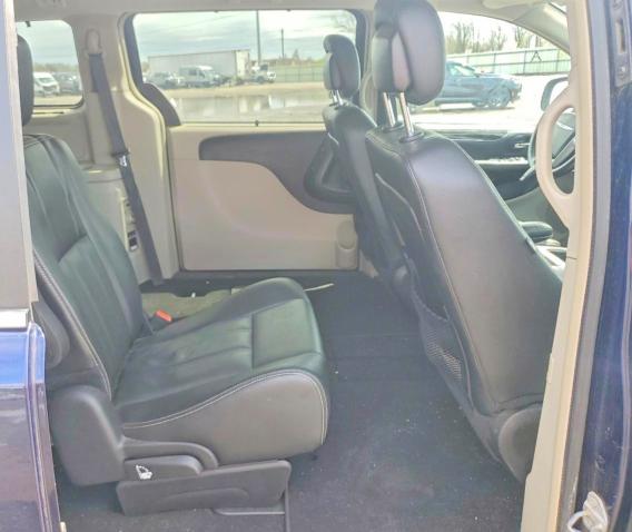 50066906 :رقم المزاد ، 2C4RC1CG8GR200752 vin ، 2016 Chrysler Town & Country مزاد بيع