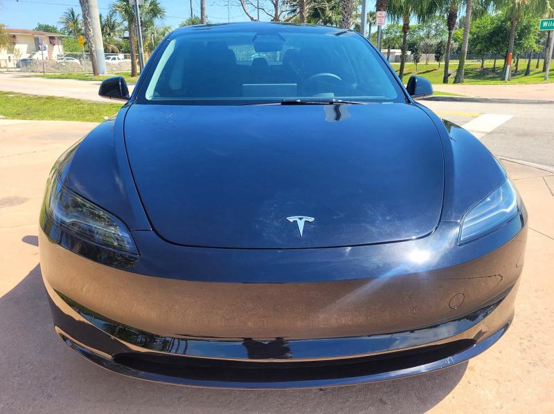 48560176 :رقم المزاد ، 5YJ3E1EB9SF905775 vin ، 2025 Tesla Model 3 مزاد بيع