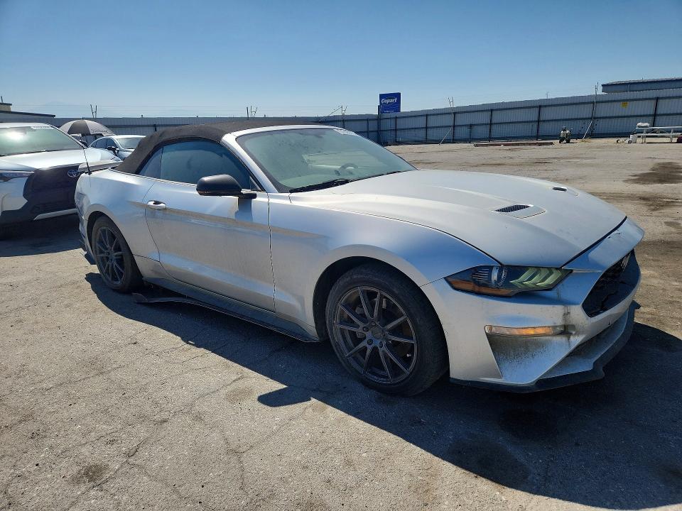 Продажа на аукционе авто 2018 Ford Mustang, vin: 1FATP8UH0J5160154, номер лота: 51365476