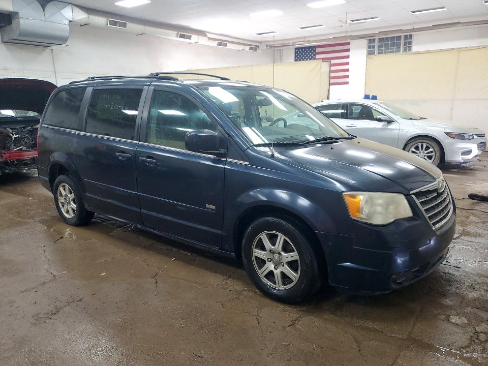 2008 Chrysler Town & Country მანქანა იყიდება აუქციონზე, vin: 2A8HR54P48R702071, აუქციონის ნომერი: 51011616