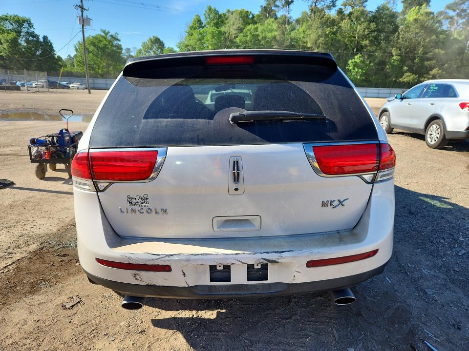 49022396 :رقم المزاد ، 2LMDJ6JK7FBL26709 vin ، 2015 Lincoln Townhouse Mkx مزاد بيع