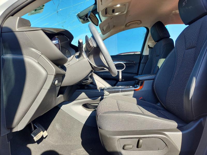 Продаж на аукціоні авто 2023 Buick Envision, vin: LRBFZMR4XPD183874, номер лоту: 48694246