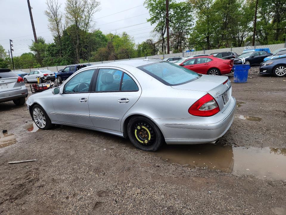 51670146 :رقم المزاد ، WDBUF87X48B203828 vin ، 2008 Mercedes-benz E مزاد بيع