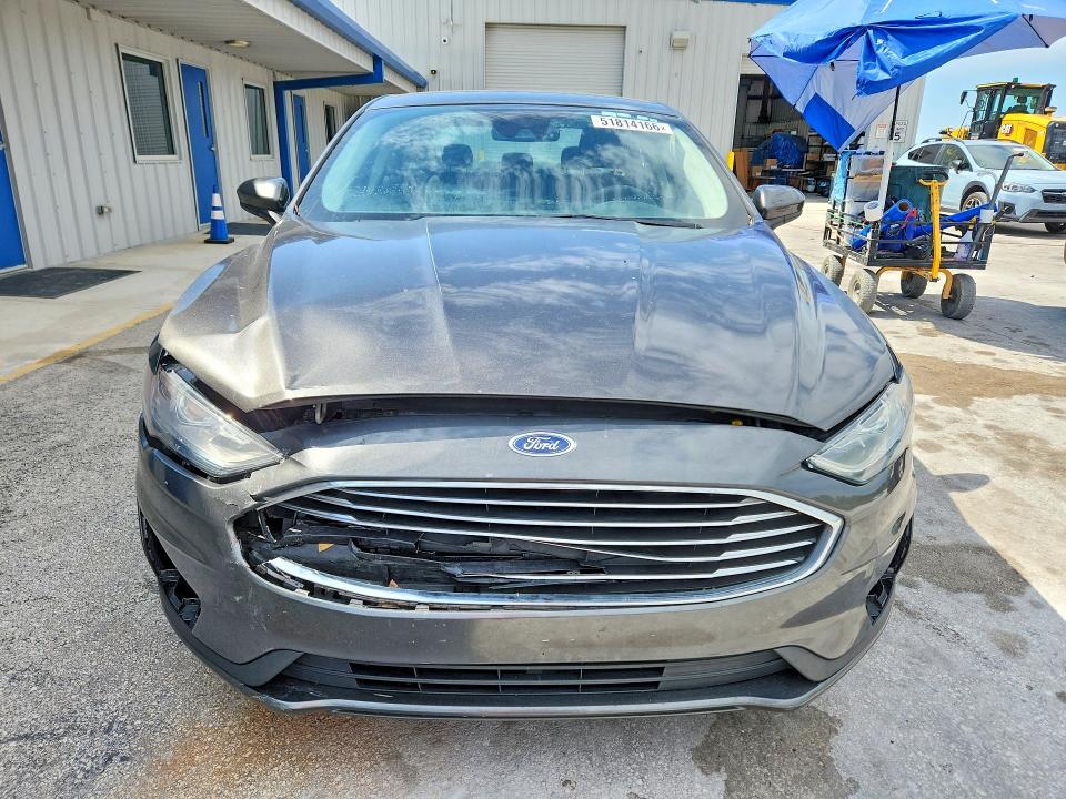 51814166 :رقم المزاد ، 3FA6P0HD6LR185131 vin ، 2020 Ford Fusion مزاد بيع