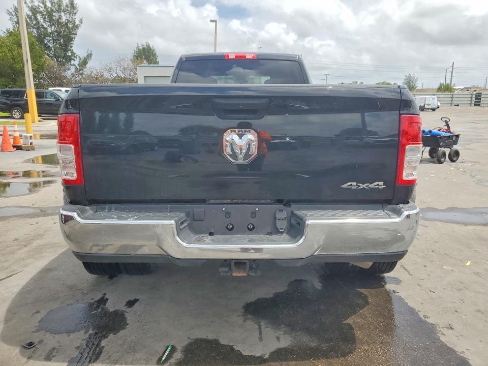 48425106 :رقم المزاد ، 3C63RRHL8NG276572 vin ، 2022 Ram 3500 مزاد بيع