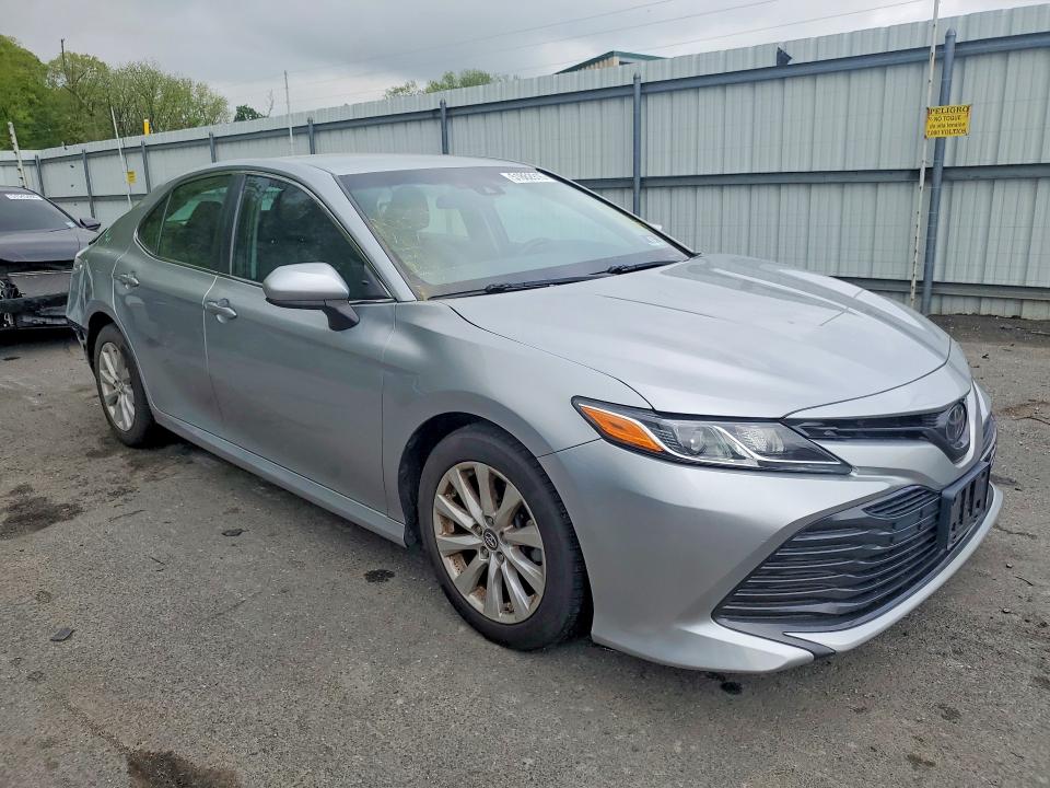 Продажа на аукционе авто 2018 Toyota Camry, vin: 4T1B11HK2JU625040, номер лота: 51862916