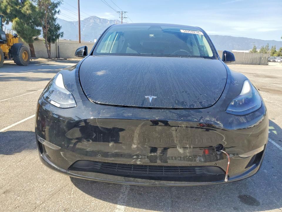 50259216 :رقم المزاد ، 7SAYGDEFXNF533536 vin ، 2022 Tesla Model Y مزاد بيع