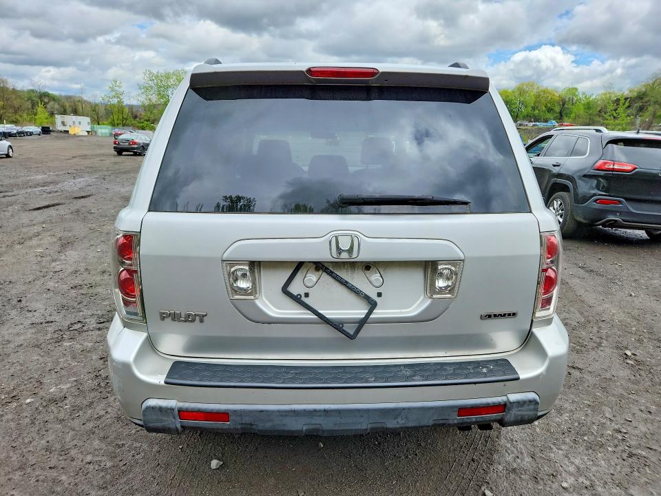 Auction sale of the 2008 Honda Pilot, vin: 5FNYF182X8B055954, lot number: 51803236