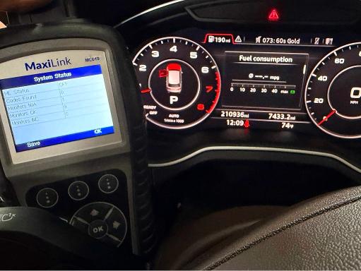 50684786 :رقم المزاد ، WA1LAAF78HD019107 vin ، 2017 Audi Q7 مزاد بيع