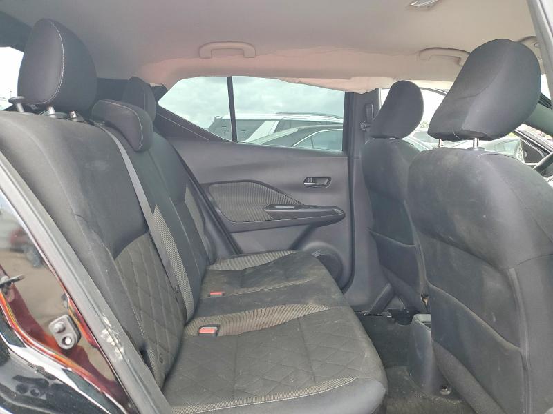 50061096 :رقم المزاد ، 3N1CP5CU0JL511946 vin ، 2018 Nissan Kicks مزاد بيع