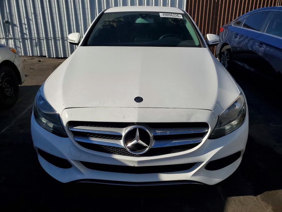 Продажа на аукционе авто 2017 Mercedes-benz C, vin: 55SWF4JB2HU225323, номер лота: 49096226
