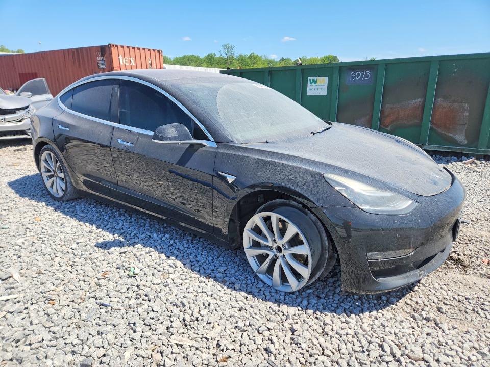 Продаж на аукціоні авто 2018 Tesla Model 3, vin: 5YJ3E1EA9JF005867, номер лоту: 49438186