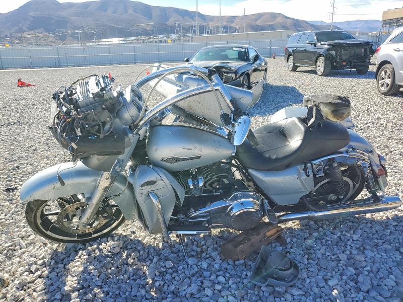 50098546 :رقم المزاد ، 1HD1KHC26PB608158 vin ، 2023 Harley-davidson Fltrx مزاد بيع
