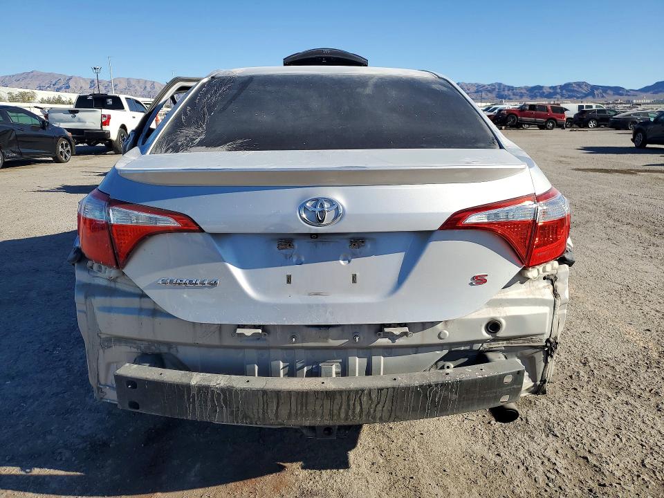 48806936 :رقم المزاد ، 5YFBURHE3FP236786 vin ، 2015 Toyota Corolla مزاد بيع