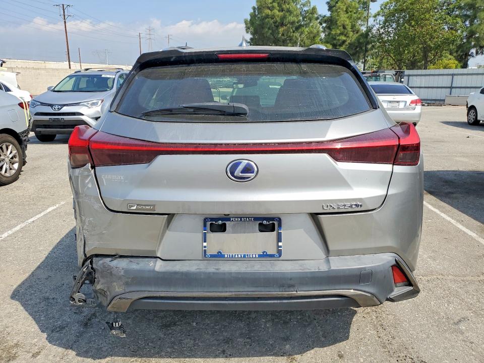 2020 Lexus Ux მანქანა იყიდება აუქციონზე, vin: JTHE9JBH7L2033203, აუქციონის ნომერი: 49325626