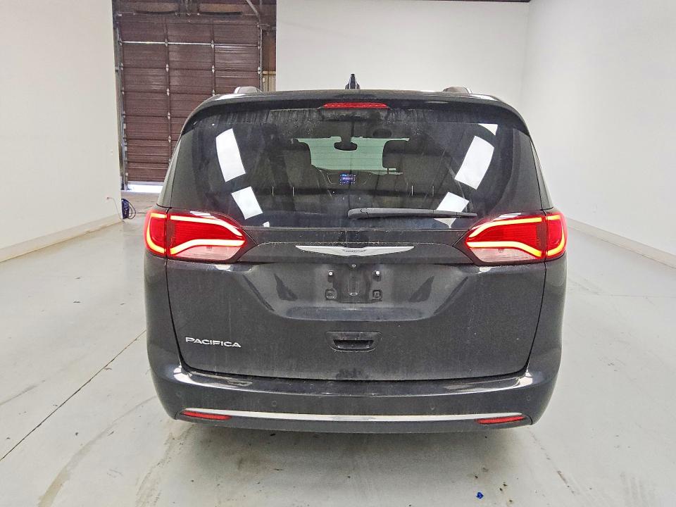 Продаж на аукціоні авто 2017 Chrysler Pacifica, vin: 2C4RC1BG7HR763861, номер лоту: 49868416