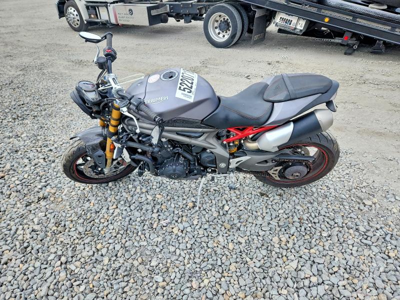2016 Triumph Motorcycle Speed Triple მანქანა იყიდება აუქციონზე, vin: SMTN51PPXGJ750964, აუქციონის ნომერი: 52207186