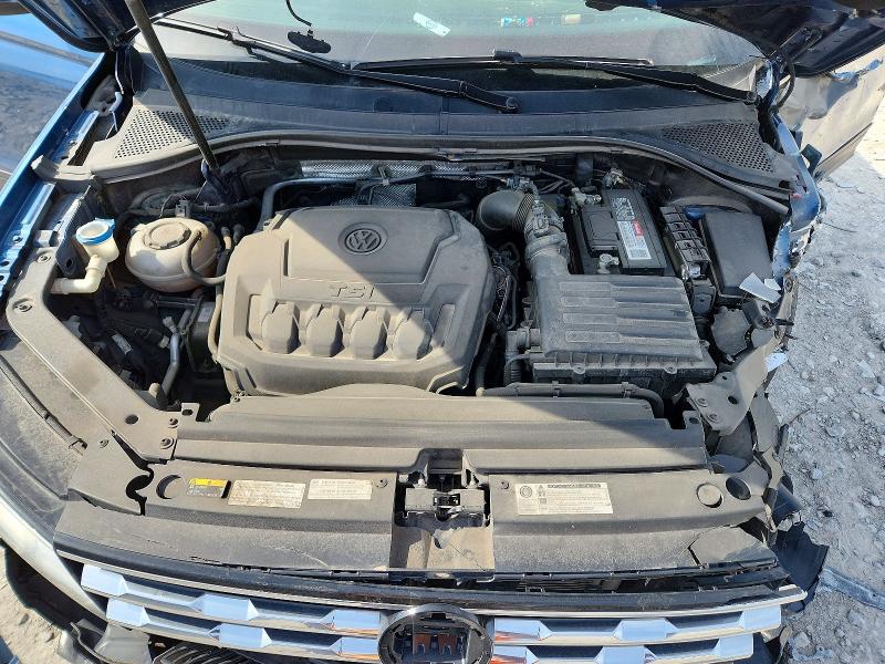 Продажа на аукционе авто 2018 Volkswagen Tiguan, vin: 3VV0B7AX8JM018454, номер лота: 49396126