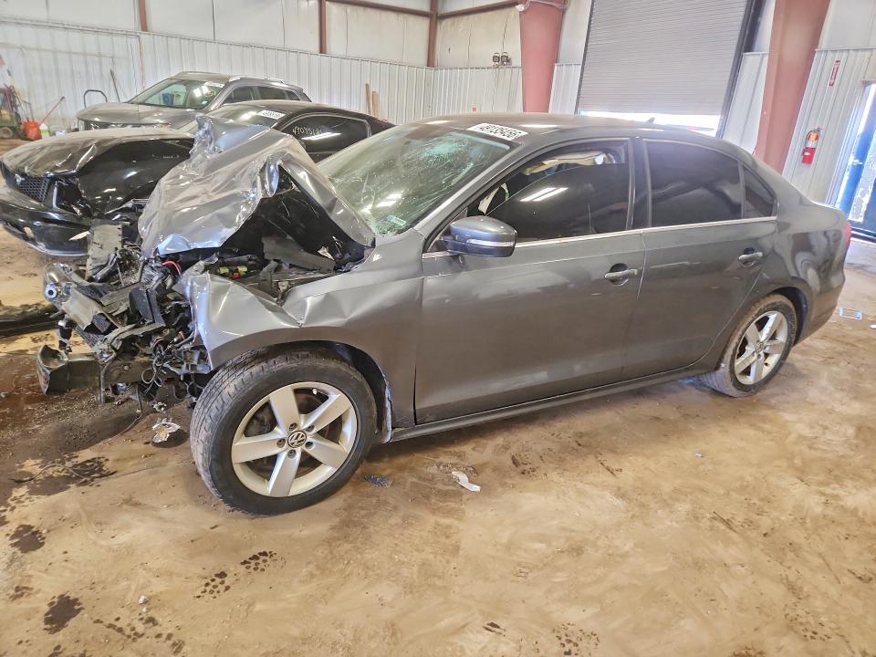49135456 :رقم المزاد ، 3VW3L7AJ4DM444664 vin ، 2013 Volkswagen Jetta مزاد بيع
