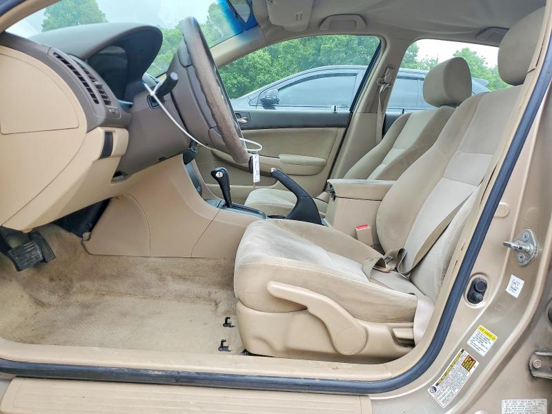 51107446 :رقم المزاد ، 1HGCM564X5A100490 vin ، 2005 Honda Accord مزاد بيع