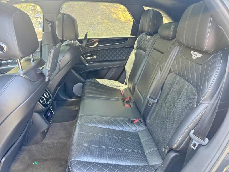 2017 Bentley Bentayga მანქანა იყიდება აუქციონზე, vin: SJAAC2ZV6HC015264, აუქციონის ნომერი: 50670136