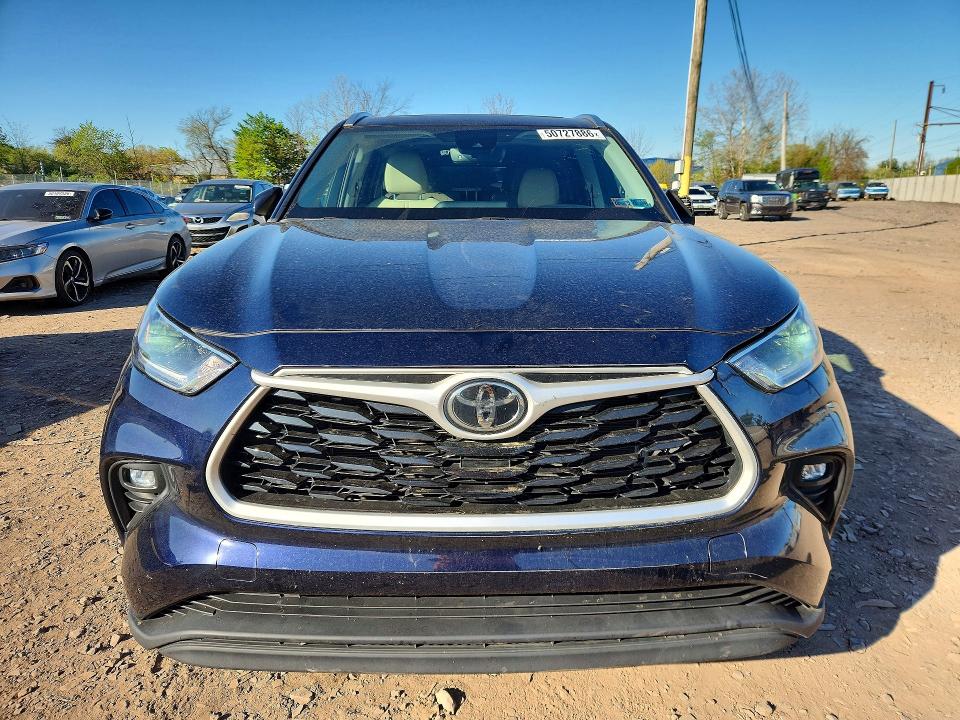 50727886 :رقم المزاد ، 5TDGZRBH2MS141585 vin ، 2021 Toyota Highlander مزاد بيع