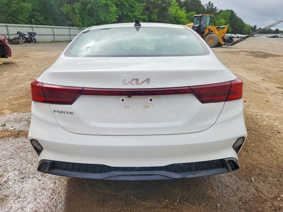 49639966 :رقم المزاد ، 3KPF24AD7RE779690 vin ، 2024 Kia Forte مزاد بيع