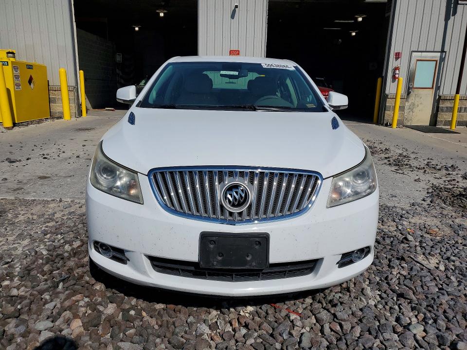 50638086 :رقم المزاد ، 1G4GC5ED5BF247296 vin ، 2011 Buick Lacrosse مزاد بيع