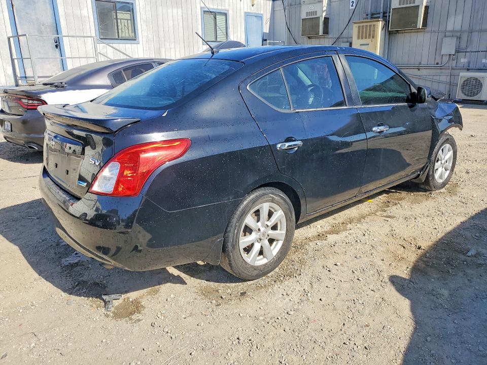 51201796 :رقم المزاد ، 3N1CN7AP2EL844394 vin ، 2014 Nissan Versa مزاد بيع