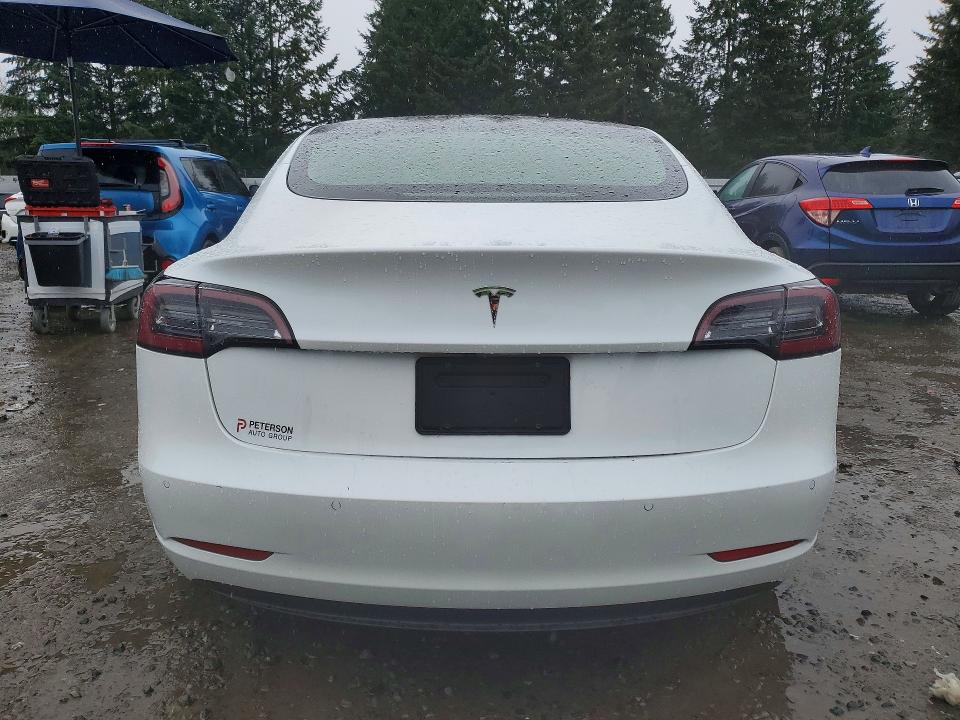 48188826 :رقم المزاد ، 5YJ3E1EA3MF929936 vin ، 2021 Tesla Model 3 مزاد بيع