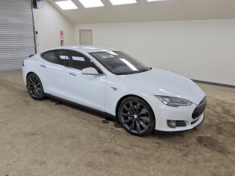 Продаж на аукціоні авто 2014 Tesla Model S, vin: 5YJSA1H13EFP44290, номер лоту: 50672456