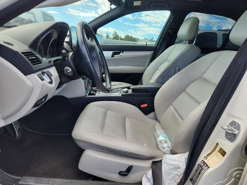 48984286 :رقم المزاد ، WDDGF5EB5BA414026 vin ، 2011 Mercedes-benz C مزاد بيع