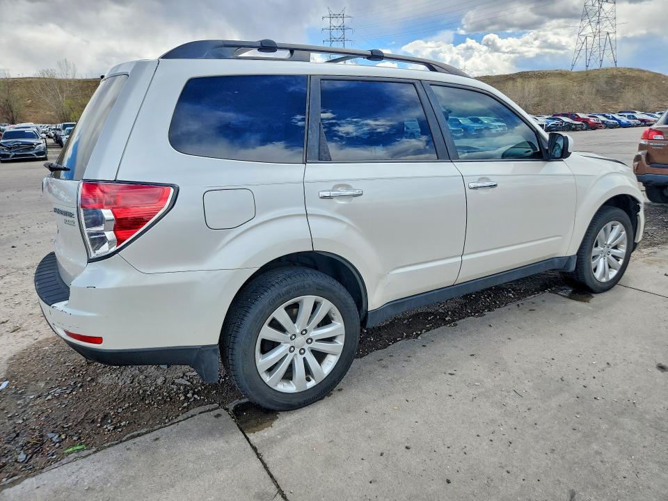 49112576 :رقم المزاد ، JF2SHADC7DH440091 vin ، 2013 Subaru Forester مزاد بيع
