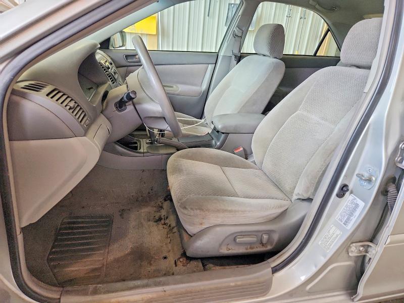 50855926 :رقم المزاد ، 4T1BE32K83U241212 vin ، 2003 Toyota Camry مزاد بيع