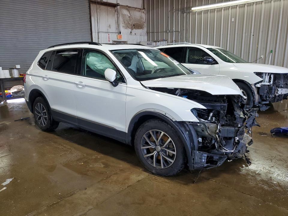 Продажа на аукционе авто 2020 Volkswagen Tiguan, vin: 3VV2B7AX9LM002176, номер лота: 50178626