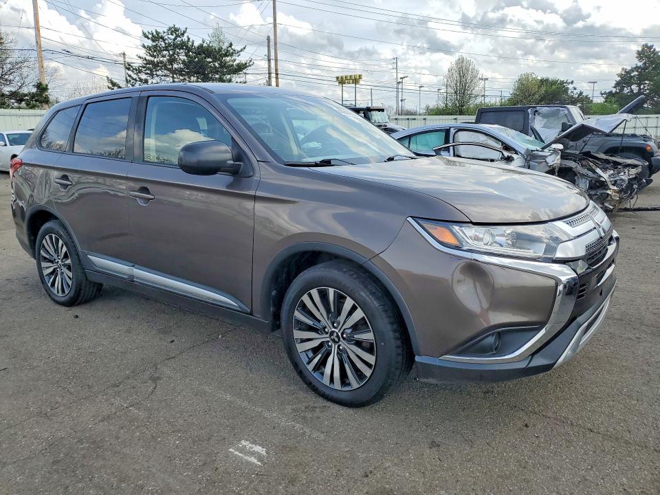 Продаж на аукціоні авто 2019 Mitsubishi Outlander, vin: JA4AD2A35KZ016684, номер лоту: 48844896