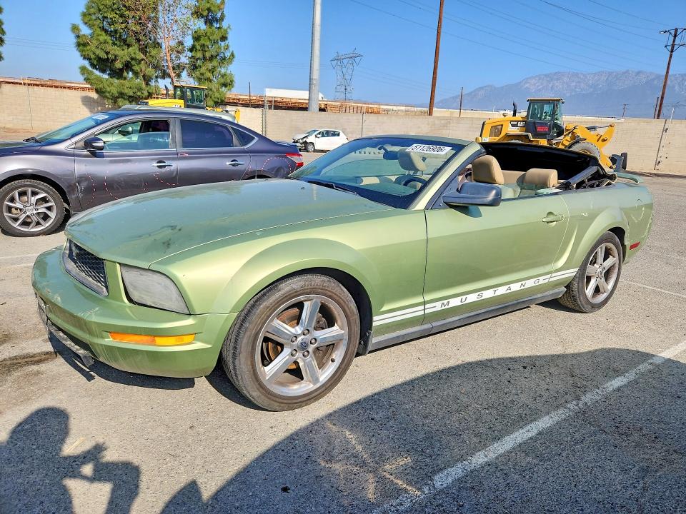 2005 Ford Mustang მანქანა იყიდება აუქციონზე, vin: 1ZVFT84N555244580, აუქციონის ნომერი: 51126906