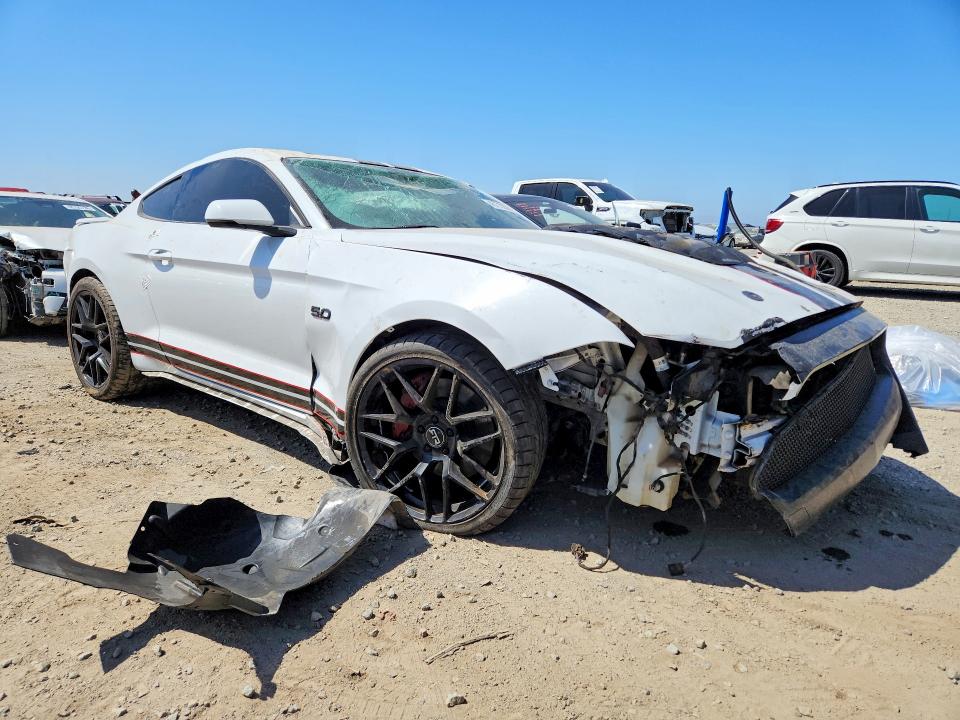 48770236 :رقم المزاد ، 1FA6P8CFXJ5136425 vin ، 2018 Ford Mustang مزاد بيع