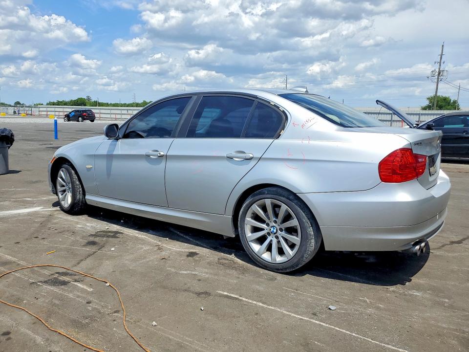 51799136 :رقم المزاد ، WBAPH7C59BE850638 vin ، 2011 Bmw 328 مزاد بيع