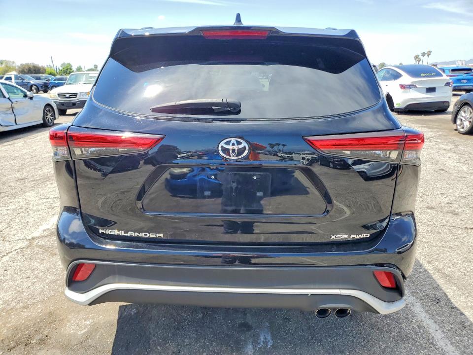 Aukcja sprzedaży 2021 Toyota Highlander, vin: 5TDJZRBH9MS071959, numer aukcji: 49993846