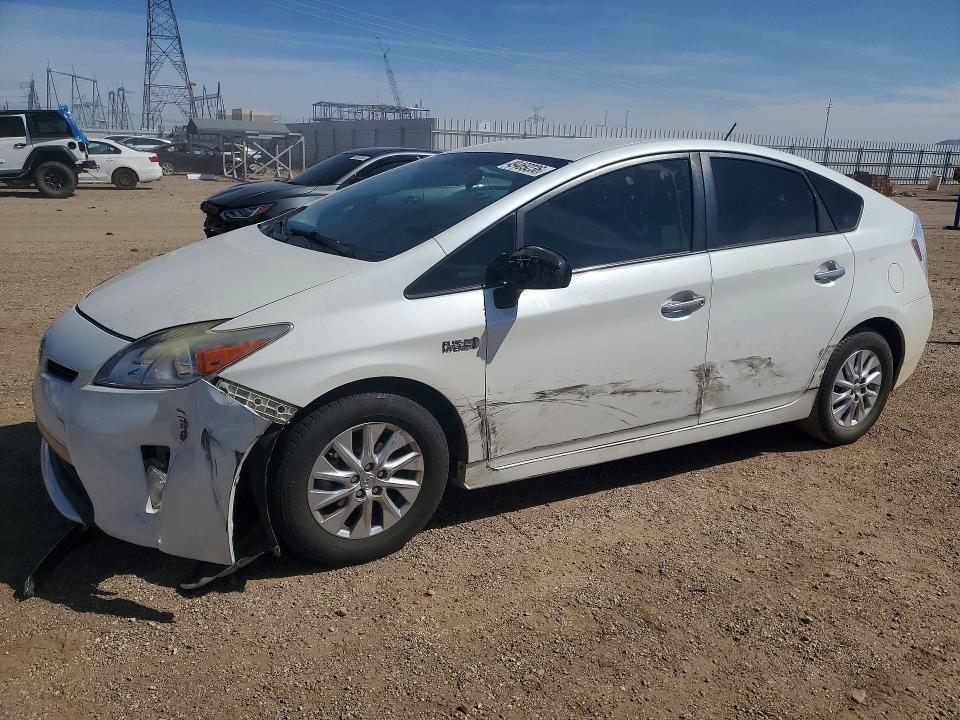 2013 Toyota Prius Plug-in Hybrid მანქანა იყიდება აუქციონზე, vin: JTDKN3DP3D3036739, აუქციონის ნომერი: 49469236