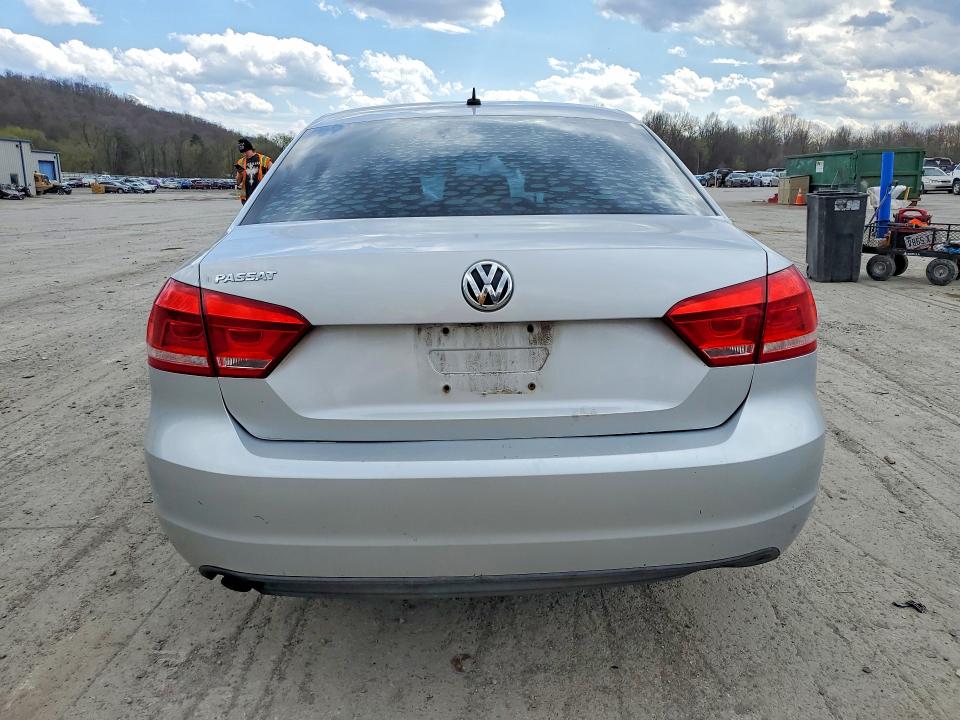 49088356 :رقم المزاد ، 1VWAH7A34DC002317 vin ، 2013 Volkswagen Passat مزاد بيع