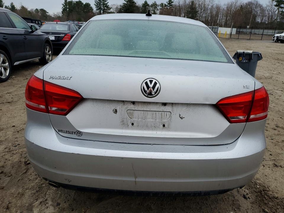 2012 Volkswagen Passat მანქანა იყიდება აუქციონზე, vin: 1VWBP7A38CC075387, აუქციონის ნომერი: 48093226