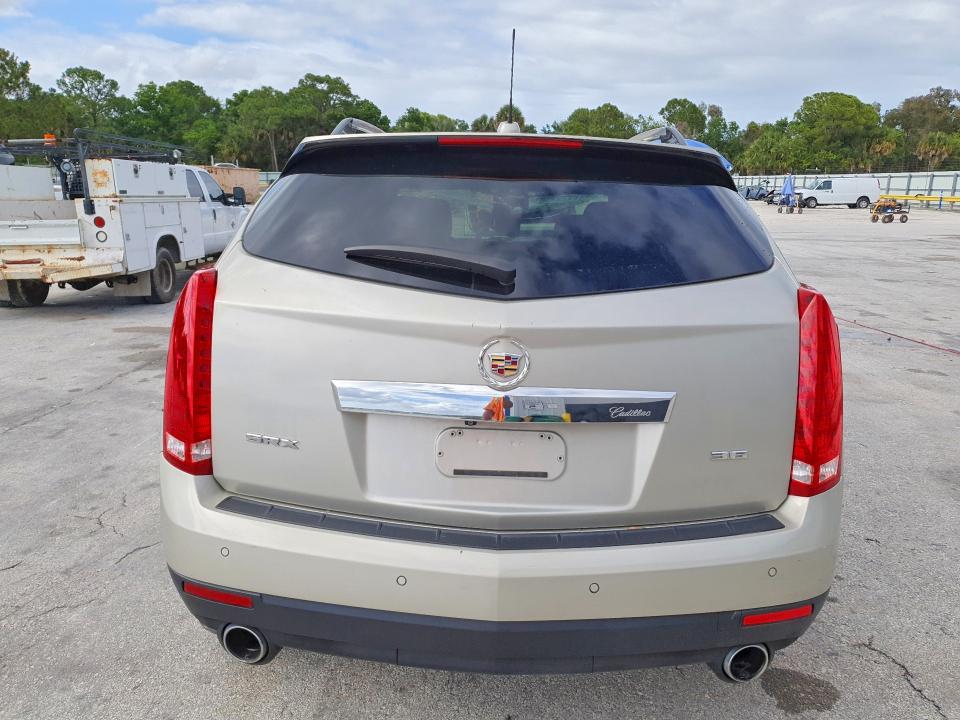 49560796 :رقم المزاد ، 3GYFNBE3XFS560744 vin ، 2015 Cadillac Srx مزاد بيع