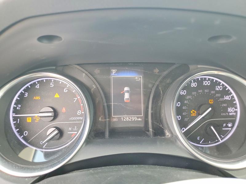 50923896 :رقم المزاد ، 4T1B11HK3JU621482 vin ، 2018 Toyota Camry مزاد بيع